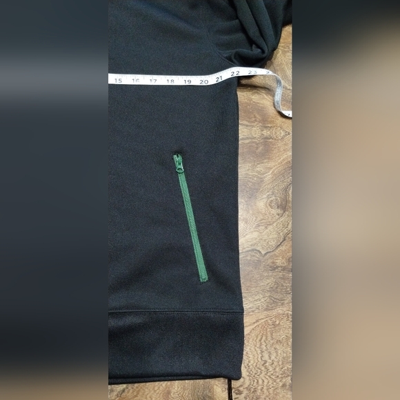 Old Navy Women's Sportwear Jacket - Picture 4 of 11